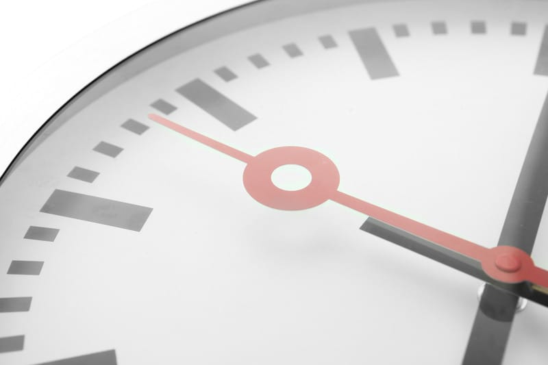 Wandklok 19cm Geborsteld Aluminium Wit zonder cijfers ‘Station’ – NeXtime - Afbeelding 6