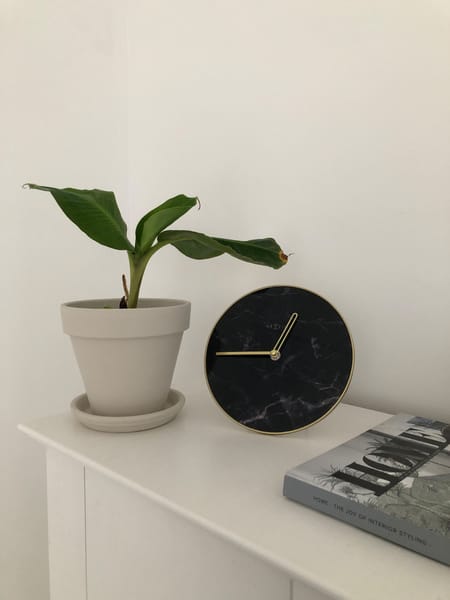 Tafelklok Marmer 20cm Glas Zwart 'Marmoreal' - NeXtime - Afbeelding 2