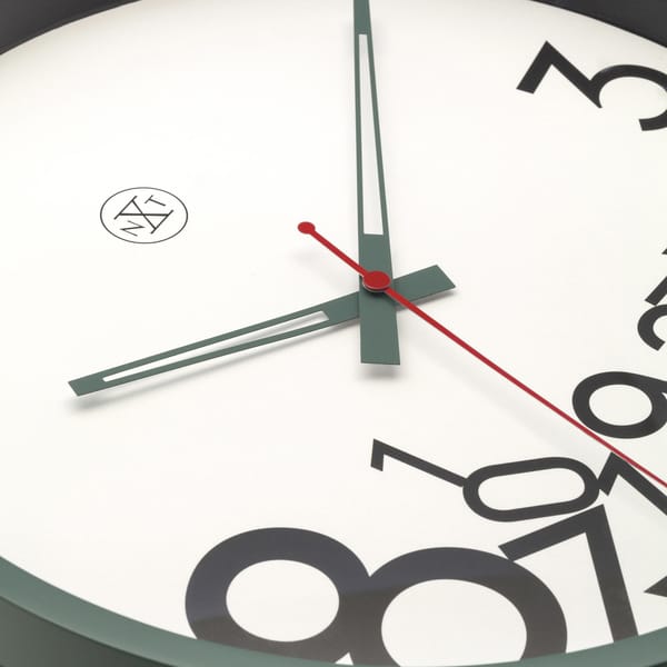 Stille Wandklok Wit 30cm Grappig Design "Dropped Nummers" - NeXtime - Afbeelding 5